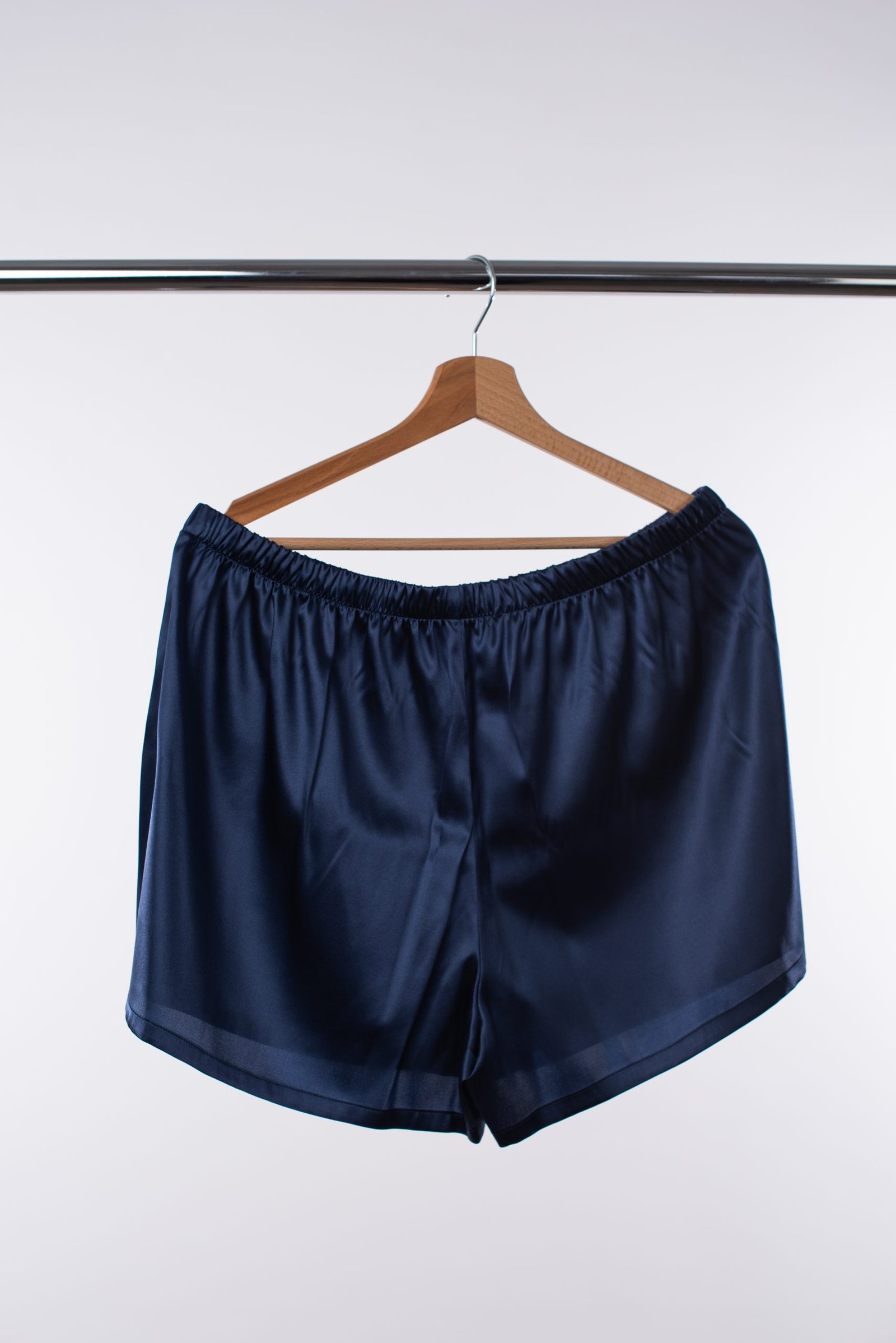 Men's shorts made of natural silk (blue)