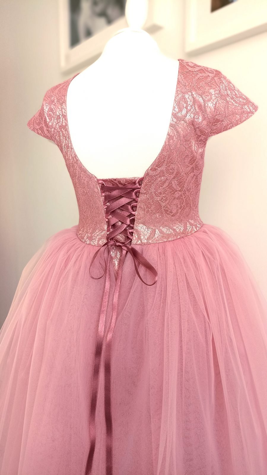 Gorgeous, puffy, pink dress for a girl - Image 5