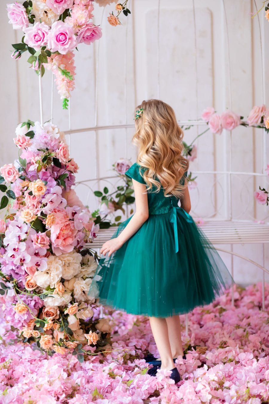 A fluffy party dress for a little princess - Image 3