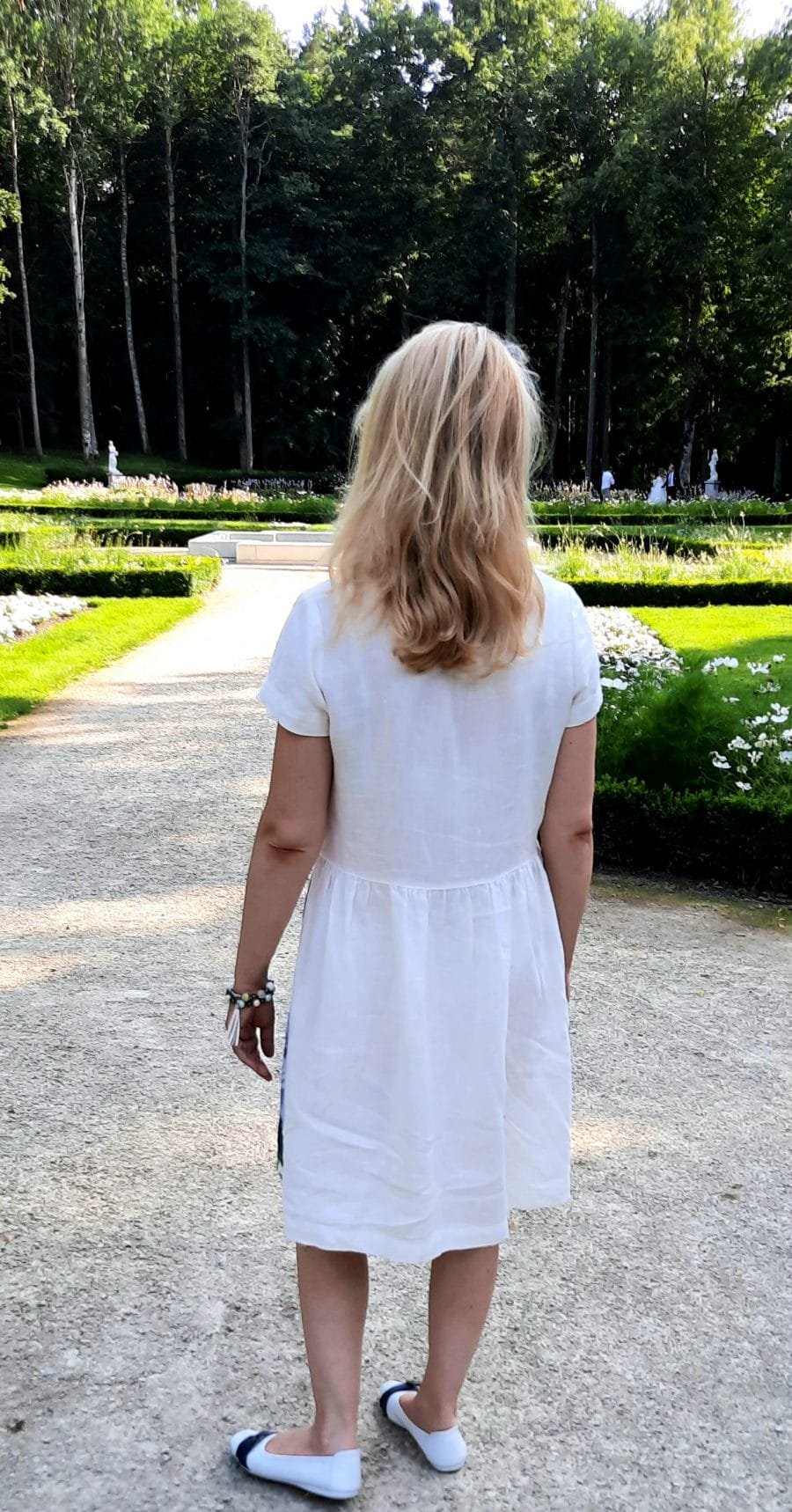 White dress in natural linen "Peonies" - Image 7