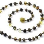 Children's necklace in green amber (various lengths) - Image 6