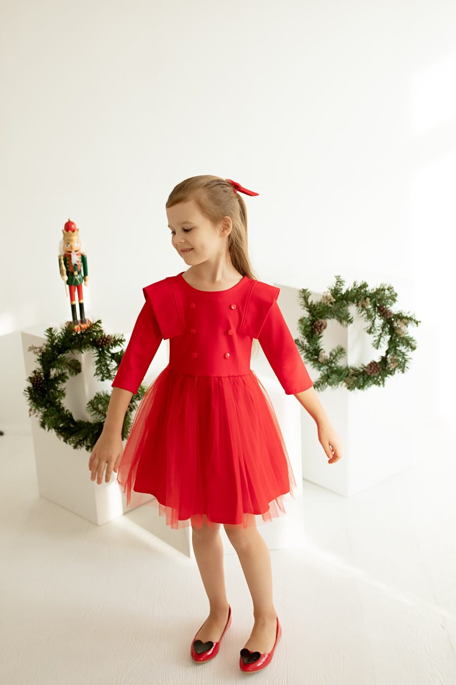 Gorgeous red dress for a girl with tulle skirt