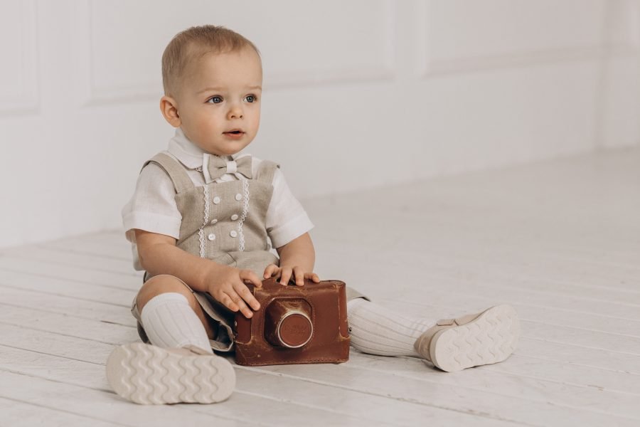 Beige romper made of natural linen - Image 3