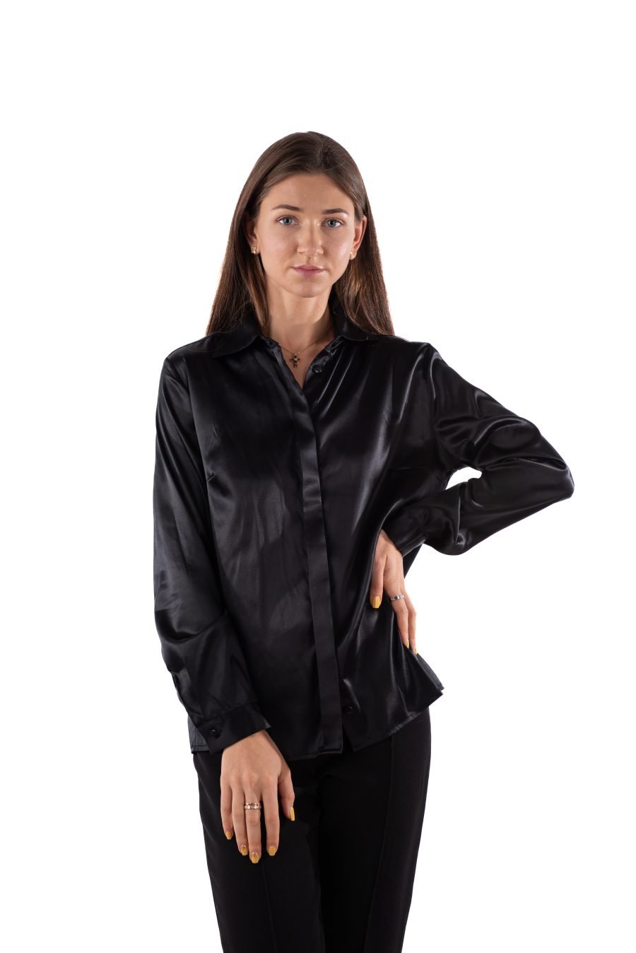 Long-sleeved blouse in natural silk (black)