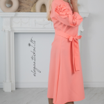Women's occasion dress with decorative sleeves