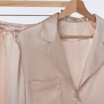 Natural silk pyjamas with long trousers (nude) - Image 6