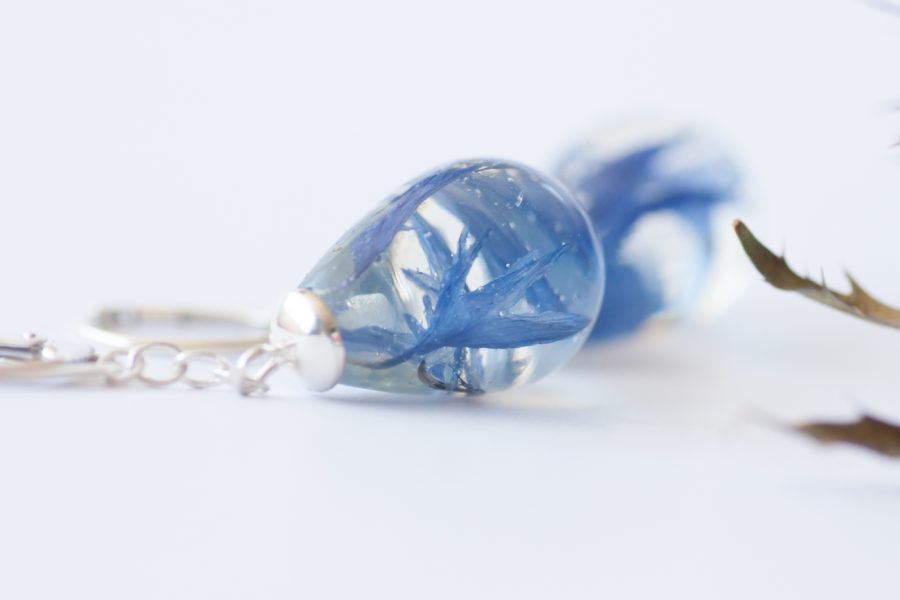 Handmade dangling earrings with cornflowers - Image 2