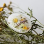 Handmade brooch with meadow flowers - Image 4