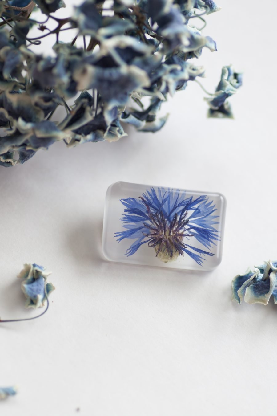 Handmade brooch with cornflowers - Image 2