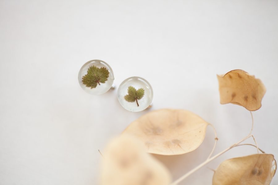 Men's cufflinks with strawberry leaf - Image 3