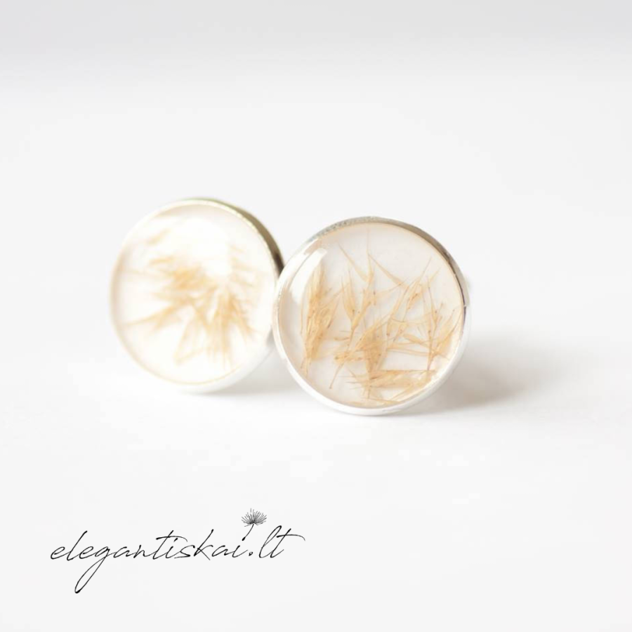 Hand made hirt cufflinks with natural grasses