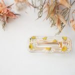 Floral hairclips with real daisies - Image 3