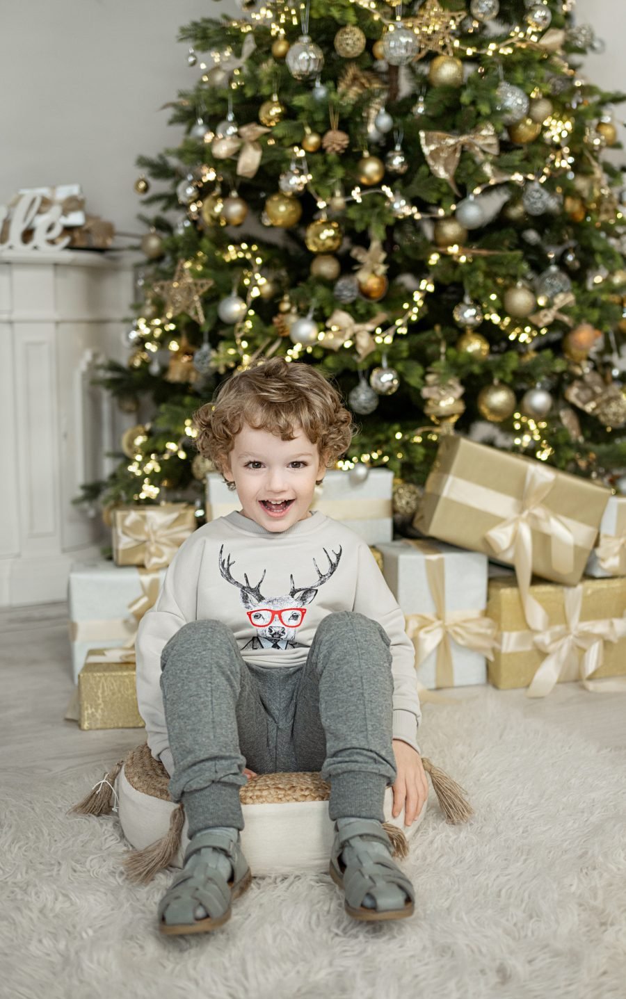 Children's Christmas costume with a festive moose - Image 3