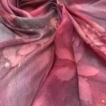 Bright raspberry-coloured scarf in pure silk - Image 4
