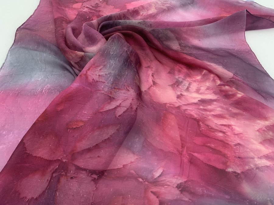 Bright raspberry-coloured scarf in pure silk - Image 6