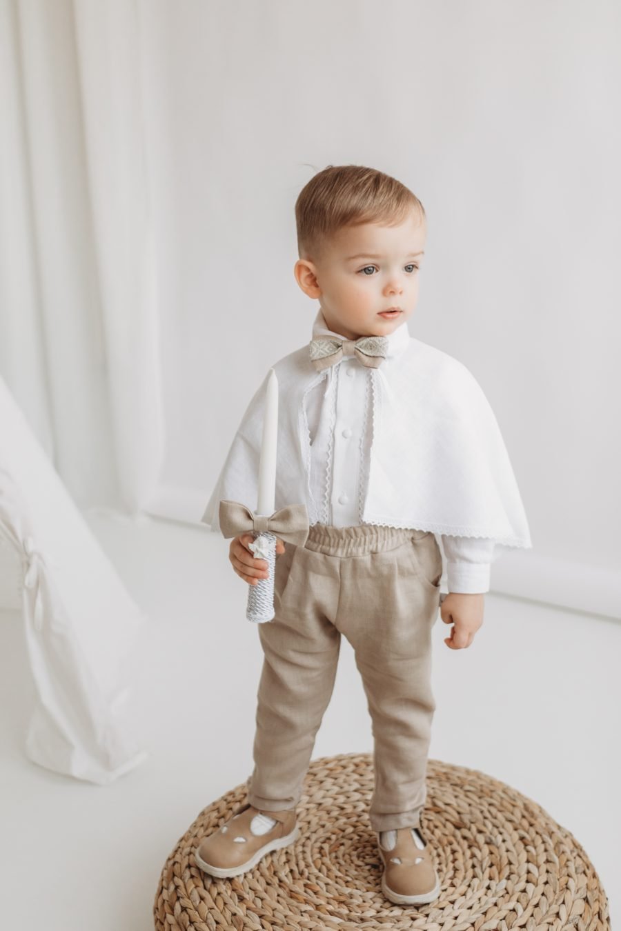 Christening costume with patterned shoulder straps and bowtie - Image 3