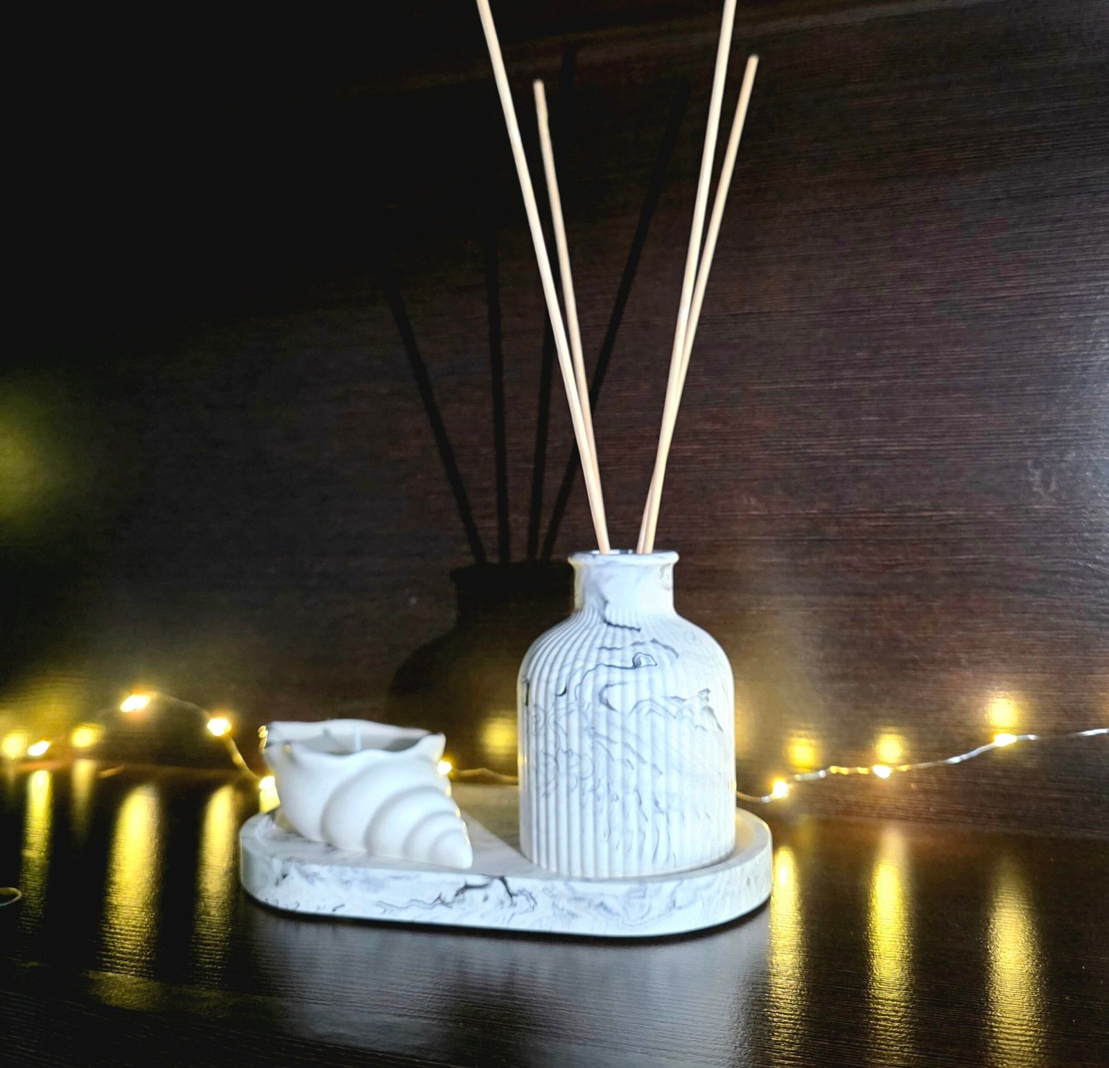 Handmade gifts for interior: tray, vase and candle