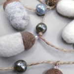 Handmade garland with felt acorns and beads - Image 2