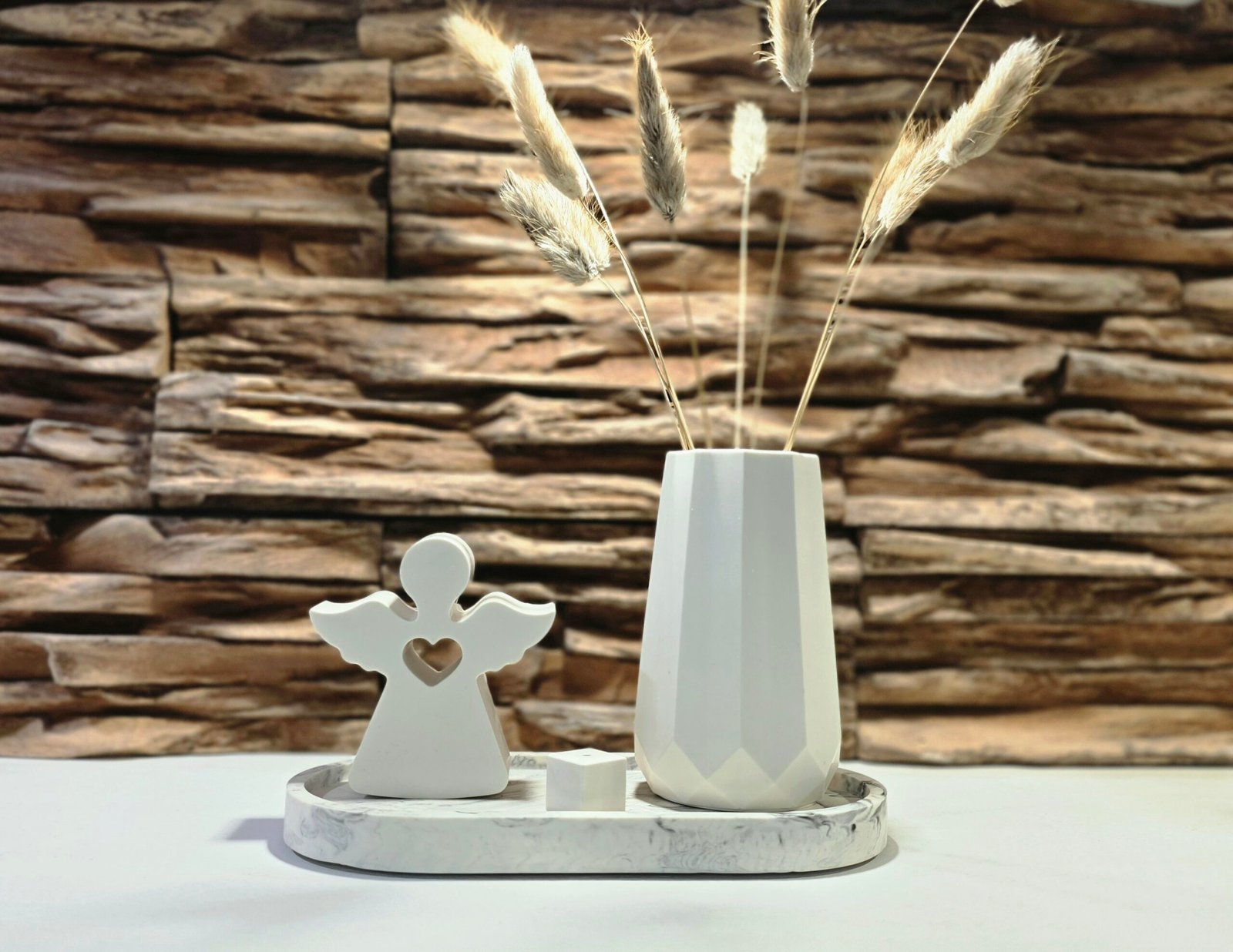 Jesmonite set: angel, tray and vase (Kopija) (Kopija) - Image 3