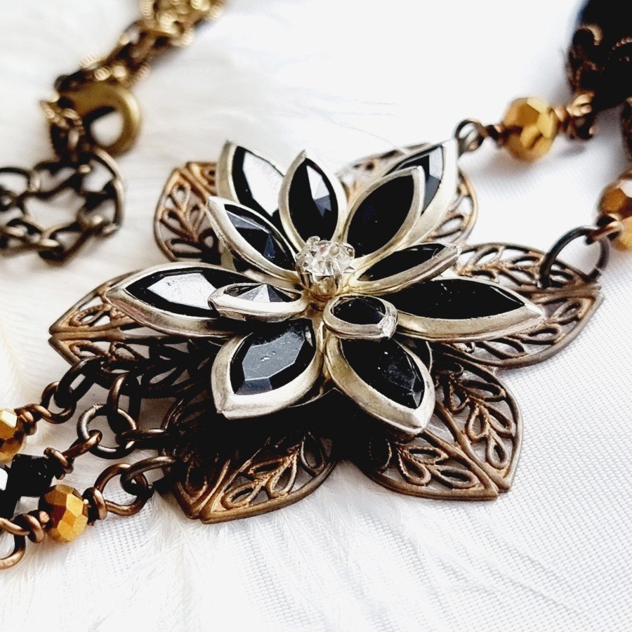 ranku darbo papuosalai